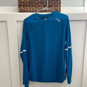 American Eagle M Long Sleeve Dry Fit T-shirt